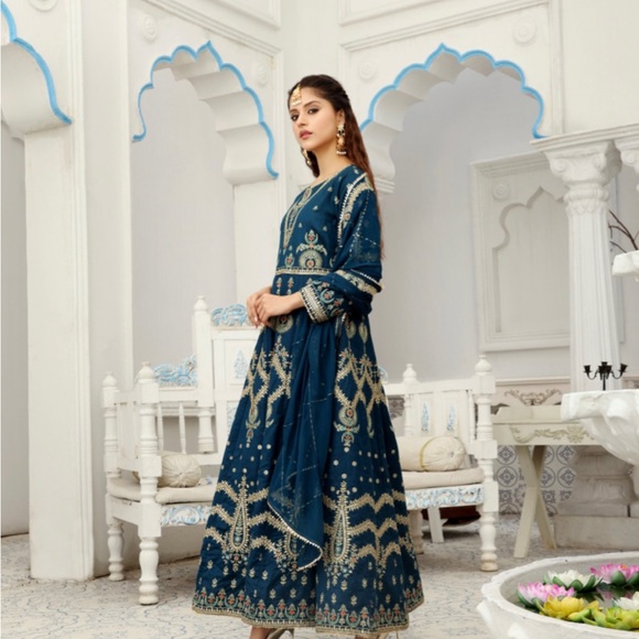 ShaPosh Midnight Blue Indian Pakistani Embroidered Maxi Size Large 3pcs suit - Picture 11 of 13